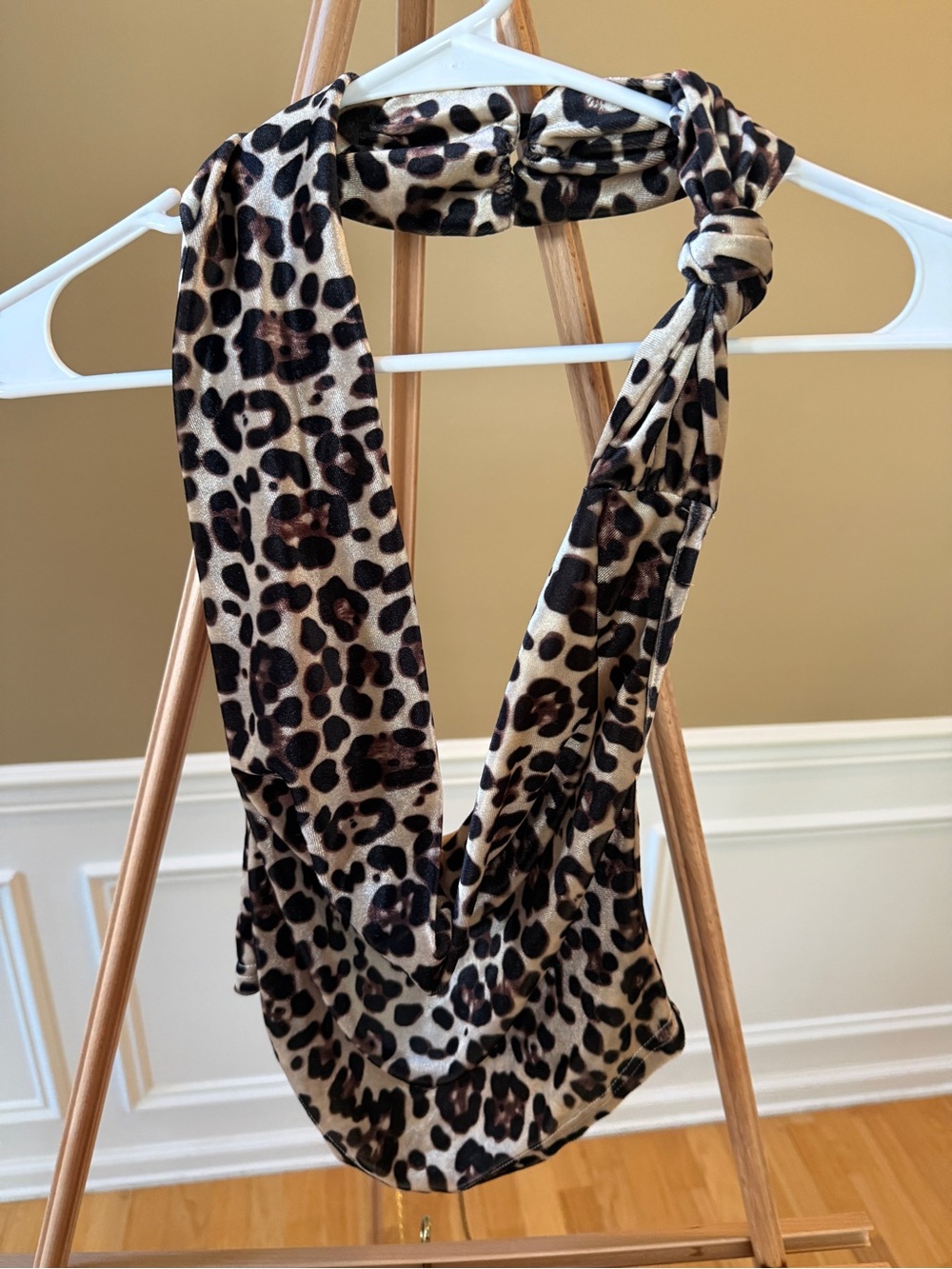 PrettyLittleThing Leopard Print Halter Tank Top - Beige & Black